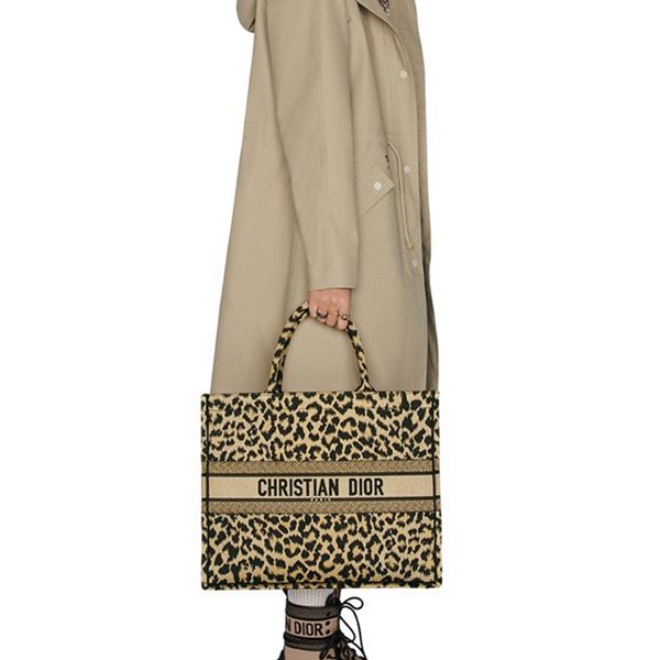 ディオールトートバッグ偽物 BOOK TOTE ブックトート レオパード